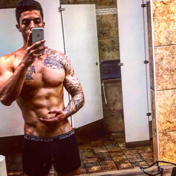 Meet your Posher, Jimmy - Picture 3 of 17